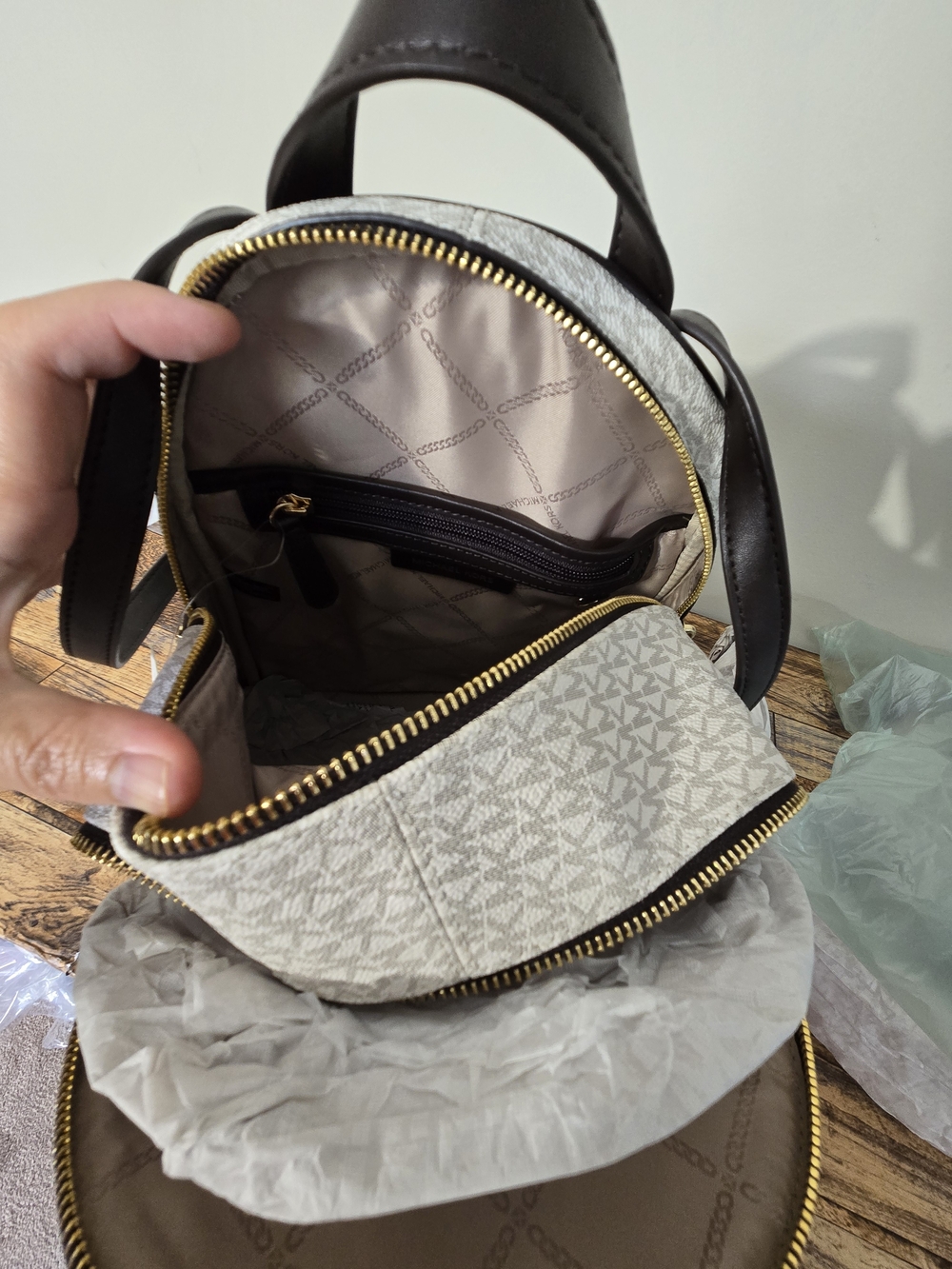 Michael Kors Rhea Backpack In Color-Block - Picture 7 of 7